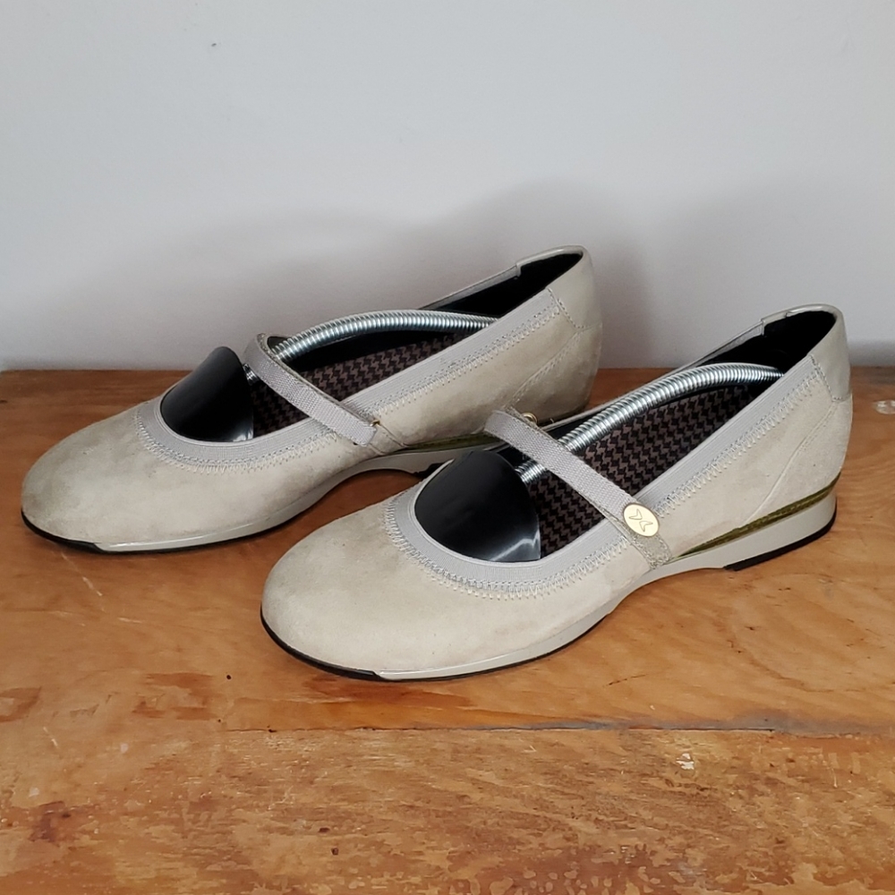 Aetrex Essence Caroline suede mary janes